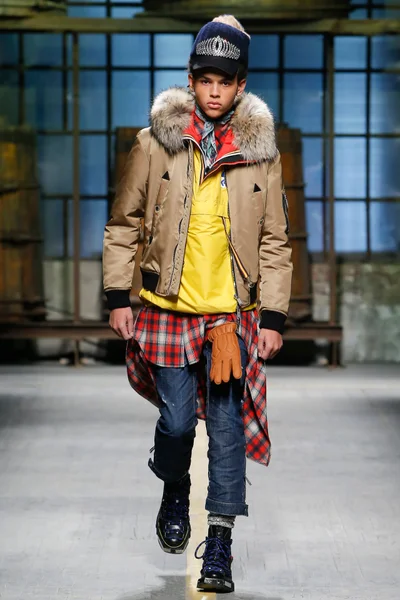 Look 20